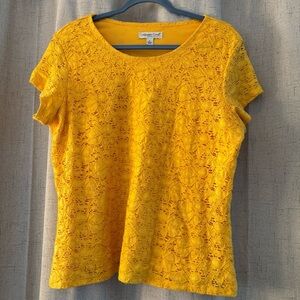 Coldwater Creek Womens Top Size L Mustard Yellow Floral Cut Out Lined.